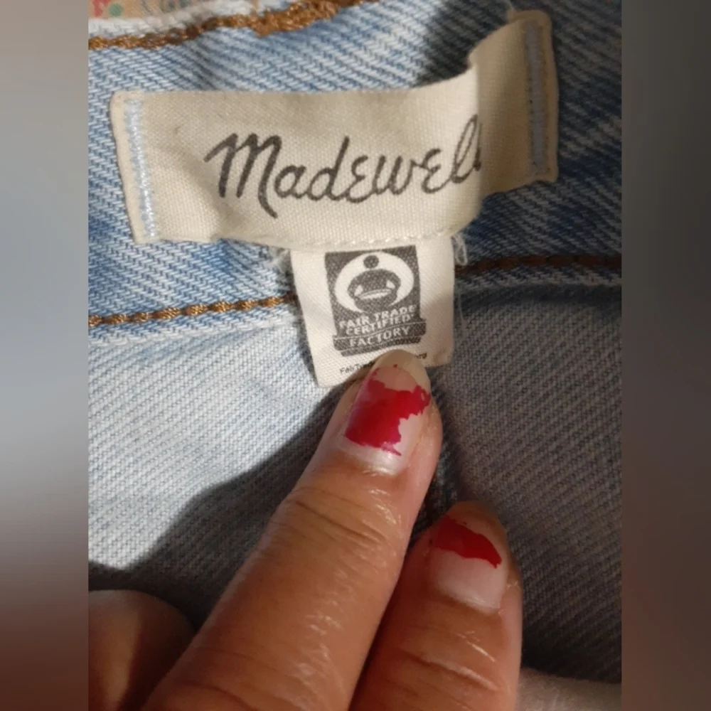 Madewell Women's Denim Distressed Shorts Cut Off Light Raw Hem Wash Size 26
